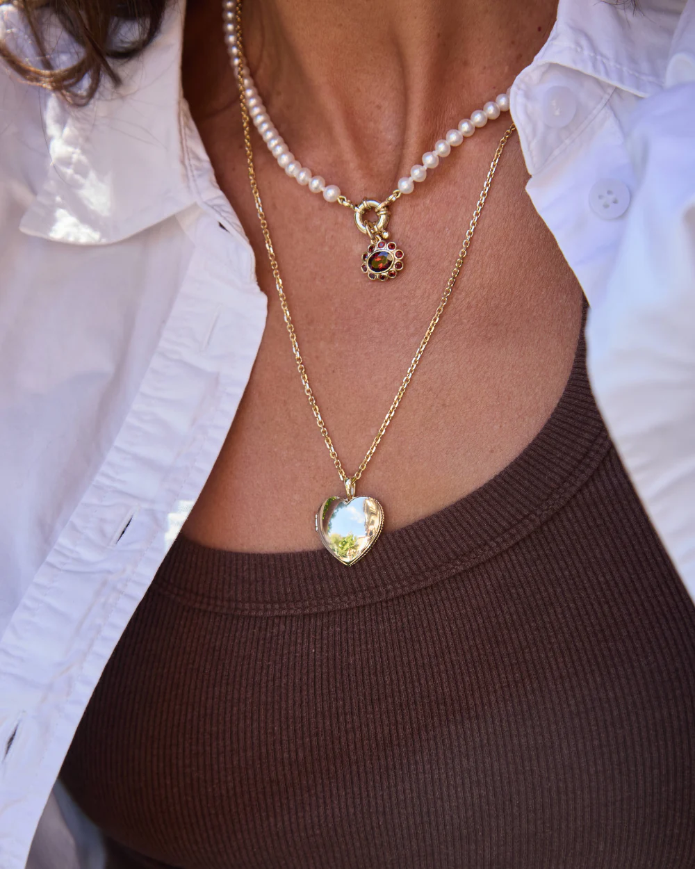 Classic Pearl Necklace - Image 4