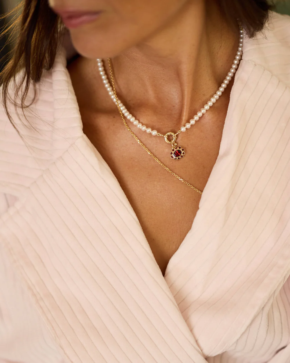 Classic Pearl Necklace - Image 8